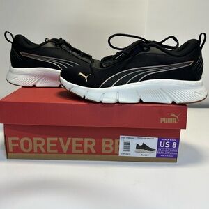 Puma Black and White Athletic Shoes size 8